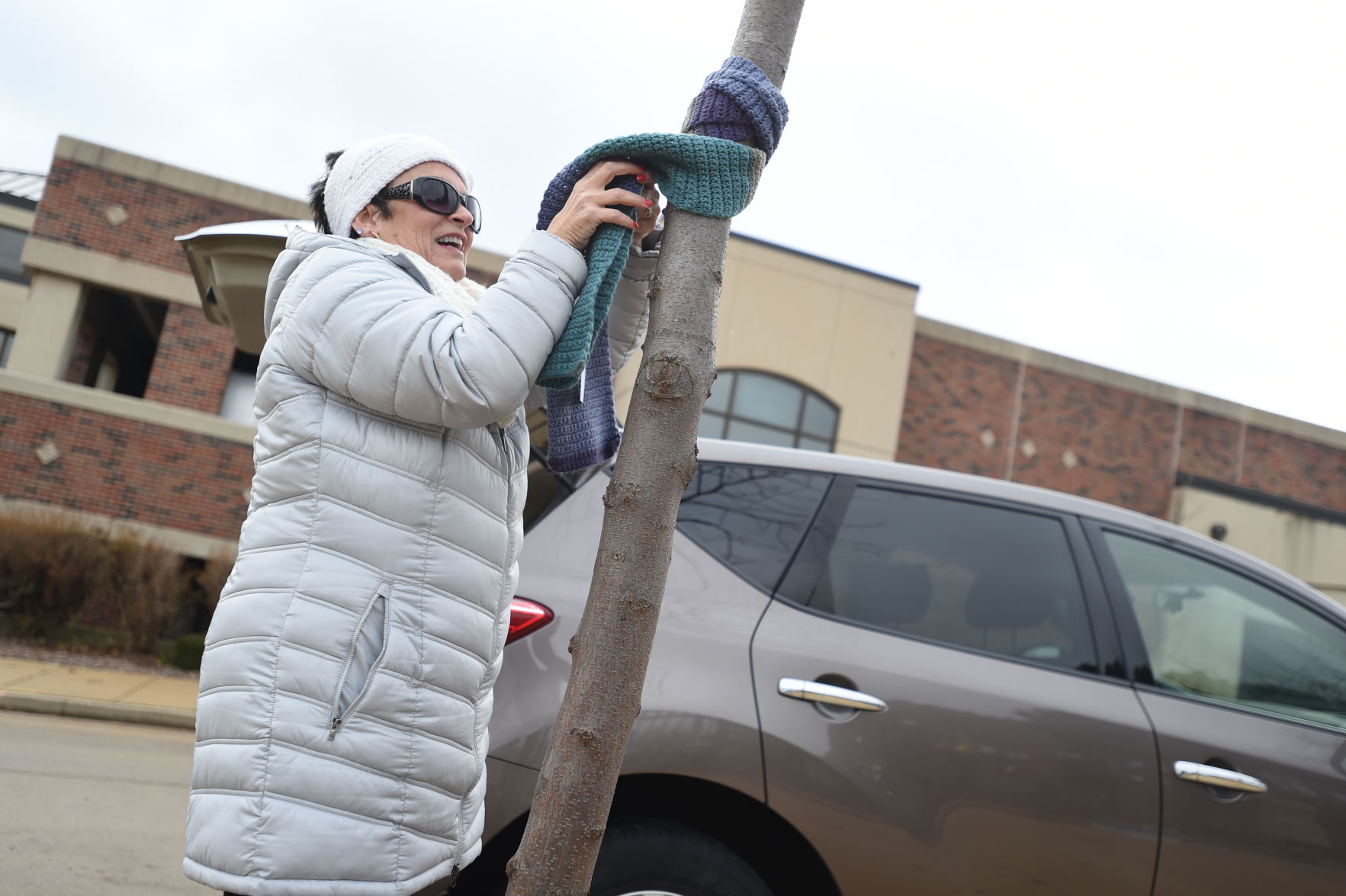 Racine County dispatchers crochet scarves for the homeless